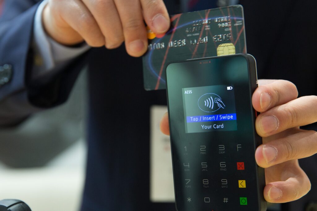 Contactless limit to rise to £100